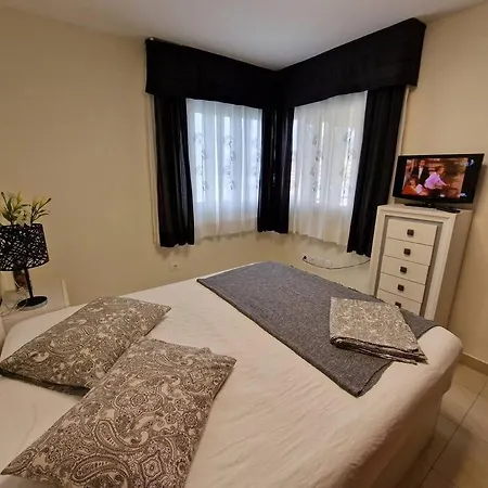 2 Bedrooms With Ocean View Διαμέρισμα *