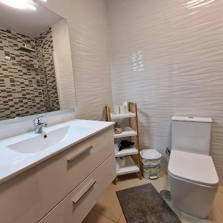 2 Bedrooms With Ocean View Διαμέρισμα